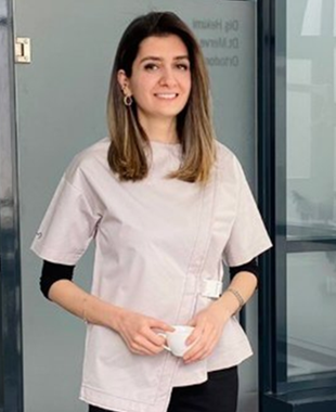 Uzm. Dt. Merve Rumanlı - Ortodonti Uzmanı
